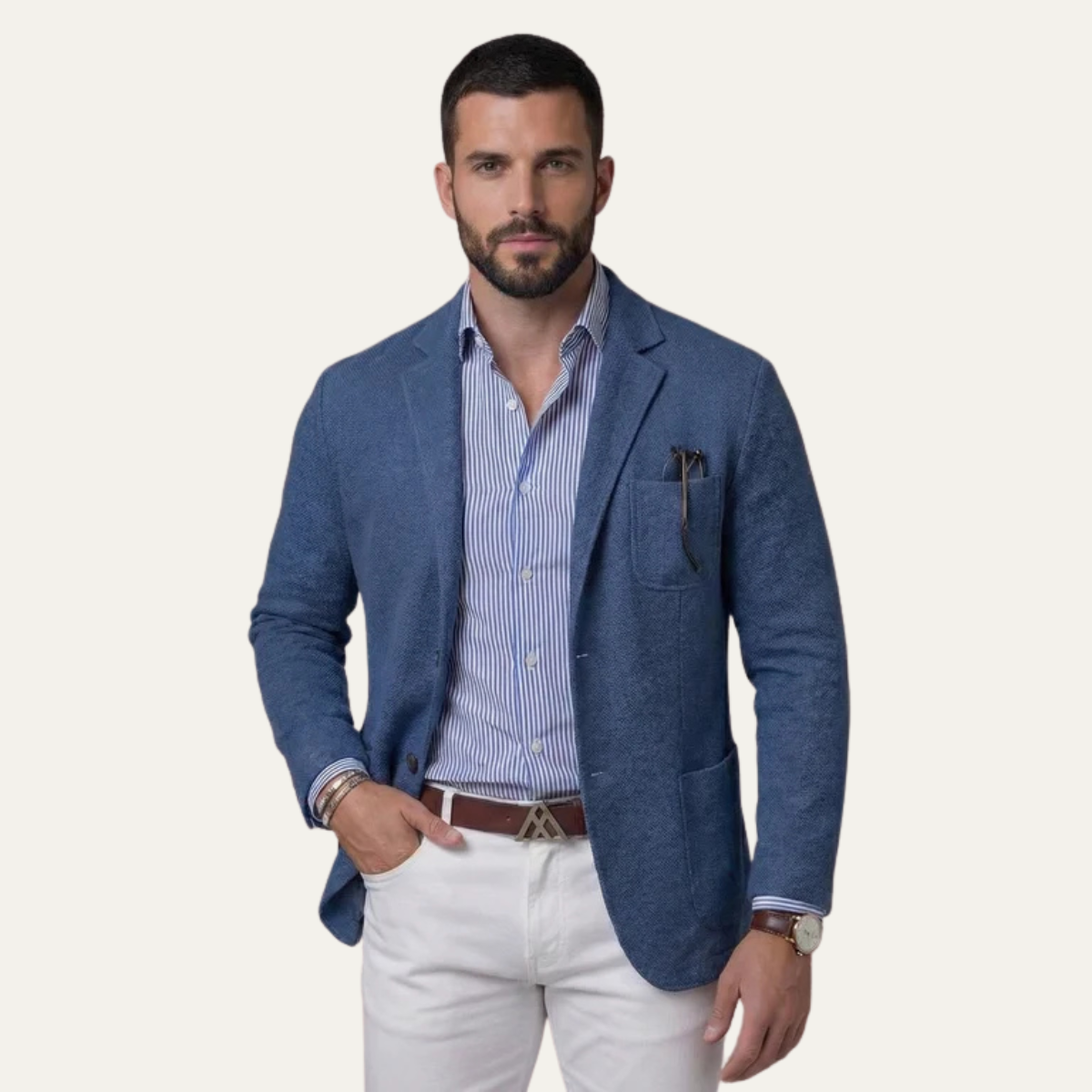 Men's lightweight slim-fit blazer in blue, chest pocket with folded pocket square.