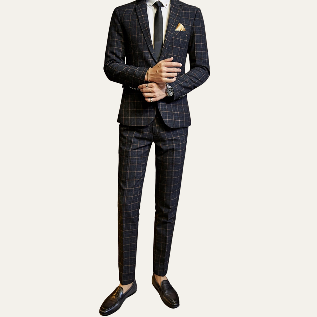 Men’s plaid slim-fit 3-piece suit with blazer, vest, and trousers in dark tones