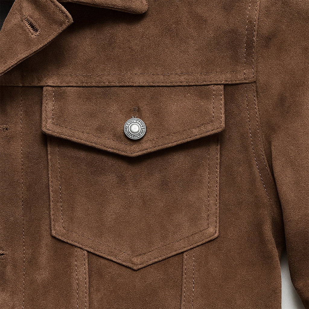 Men's suede cargo jacket, brown, close-up of flap pocket and metal snap